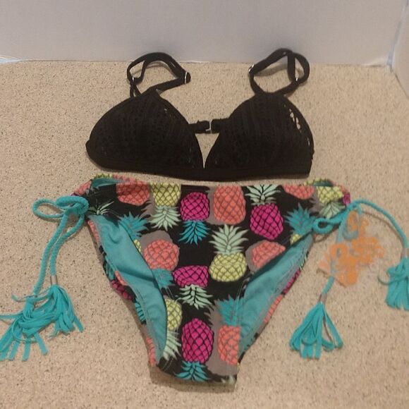 New Bikini S /XS  - Picture 1 of 7
